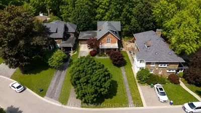 4 Farley Place, St. Thomas, On N5r 3e5