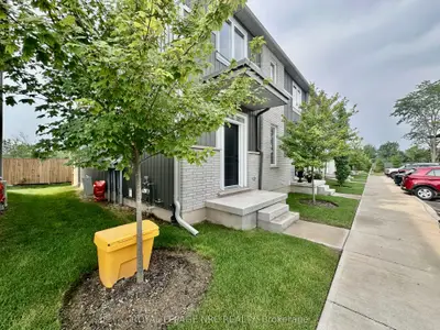 Condo Townhouse in St. Catharines