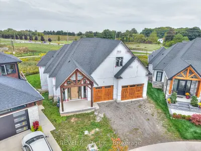 62 Bergenstein Crescent, Pelham, On L2b 5n5