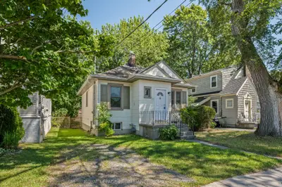 211 Toronto Street, Kingston, On K7l 4a9