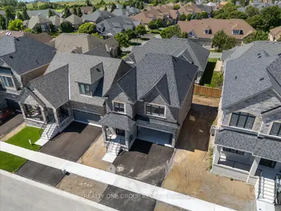 9 Holland Street, Port Hope, On L1a 0g2