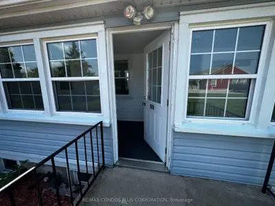 758 Niagara Stone Road 3, Niagara-on-the-lake, On L0s 1j0