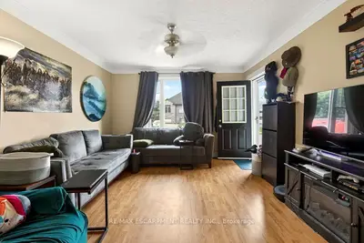 66 Queen Street S Front, Thorold, On L2v 3n5