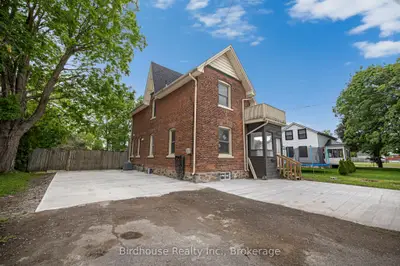 Detached in Kawartha Lakes