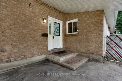 19 Milton Avenue W, Cambridge, On N3c 2y3