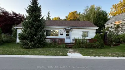 389 Front Street, Central Elgin, On N5l 1g2