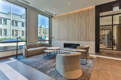 Condo Apartment in Hamilton