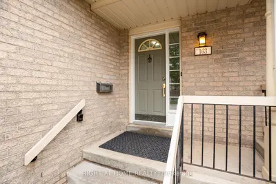 302 College Avenue W 163, Guelph, On N1g 4t6