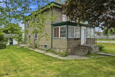 105 Pine Street, Belleville, On K8n 2m9