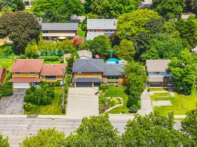 364 Fennell Avenue W, Hamilton, On L9c 1g4