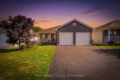 23 Mount Grove Crescent, Prince Edward County, On K0k 3l0