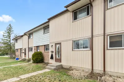 4 Tiffany Place 4, Quinte West, On K8v 6a3