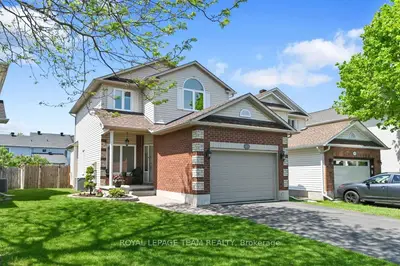 Detached in Blossom Park - Airport and Area