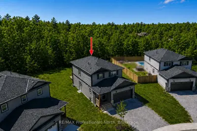 33 Whitehorn Park Road W, Bracebridge, On P1l 1w9