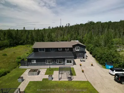 62 South Mary Lake Road S, Huntsville, On P0b 1l0