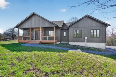 9304 Perth Road, Rideau Lakes, On K0g 1x0