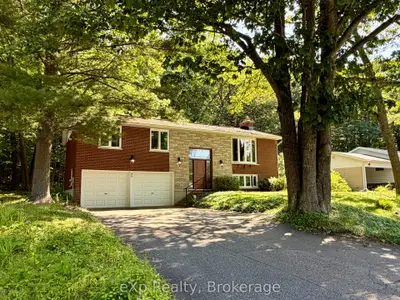 Detached in Bracebridge