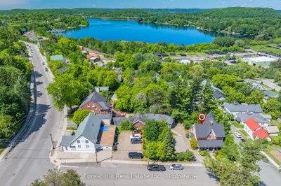 5 Lorne Street N, Huntsville, On P1h 2g1