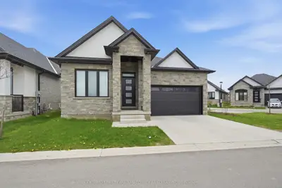 6990 Clayton Walk 11, London South, On N6p 0j2