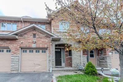 49 Marina Point Crescent N, Hamilton, On L8e 0e4
