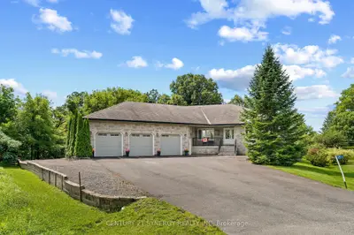 21 Holly Drive, Edwardsburgh/cardinal, On K0e 1t1