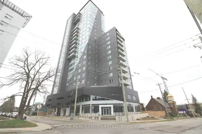 Condo Apartment in Waterloo