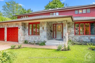 95 Macnabb Place, Rockcliffe Park, On K1l 8j5