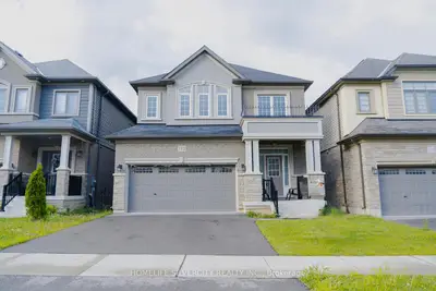 Detached in Brantford