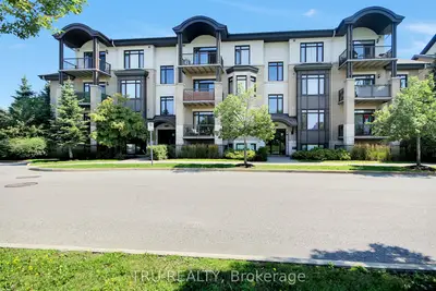 655 Beauparc Private 404, Cyrville - Carson Grove - Pineview, On K1j 0b6