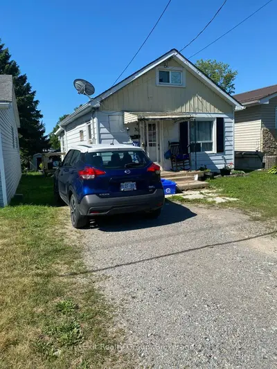 30 Bocage Street, Quinte West, On K8v 2l4