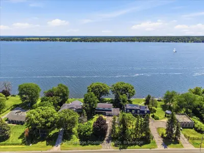 Detached in Quinte West