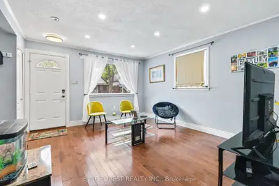 69 Connaught Avenue, London East, On N5y 3a5