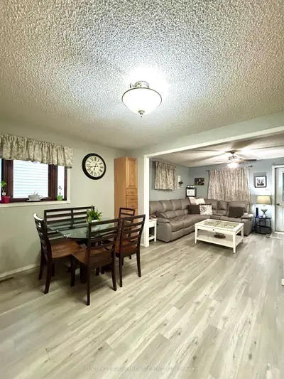 554 Elm Avenue, Fort Frances, On P9a 3j4