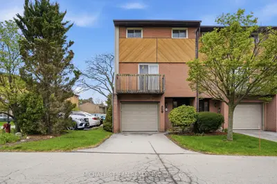 445 Stone Church Road W 19, Hamilton, On L9b 2l5