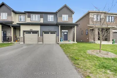 Att/Row/Townhouse in Barrhaven