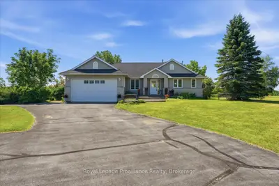 Detached in Quinte West