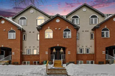Condo Townhouse in Manor Park - Cardinal Glen and Area