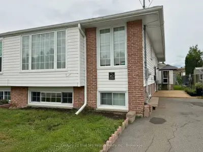 Semi-Detached in North Bay