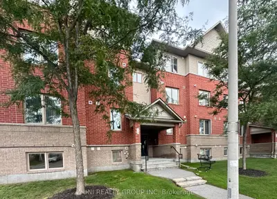 Condo Apartment in Barrhaven