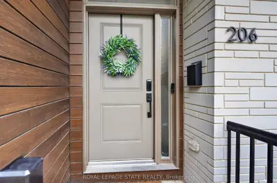 206 Canada Street, Hamilton, On L8p 1p6