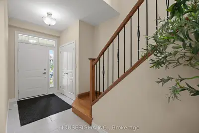 1939 Jubilee Drive, London North, On N6g 0h6