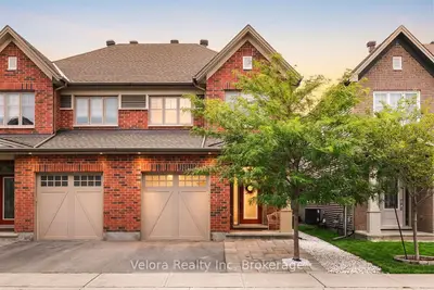 Semi-Detached in Stittsville - Munster - Richmond