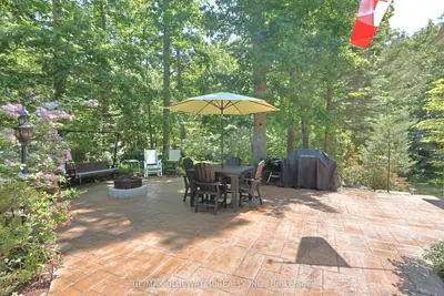 5 Phillip Street, South Huron, On N0m 1t0