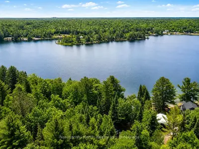 98 West Ham Lake Road, Killarney, On P0m 1a0
