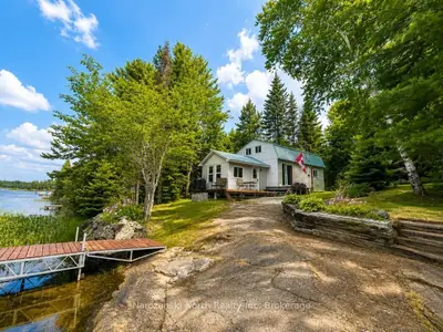 98 West Ham Lake Road, Killarney, On P0m 1a0