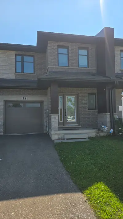38 Jayla Lane, West Lincoln, On L0r 2a0