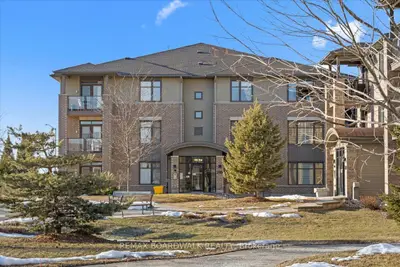 Condo Apartment in Kanata