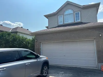 Lower Level in Orleans - Cumberland and Area