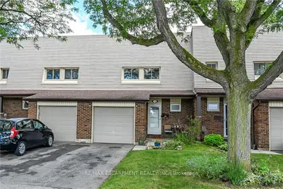 30 Regent Avenue 56, Hamilton, On L9b 1b3