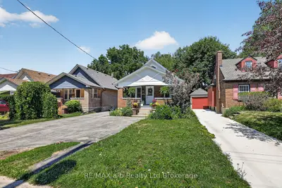 474 Cheapside Street, London East, On N5y 3x3